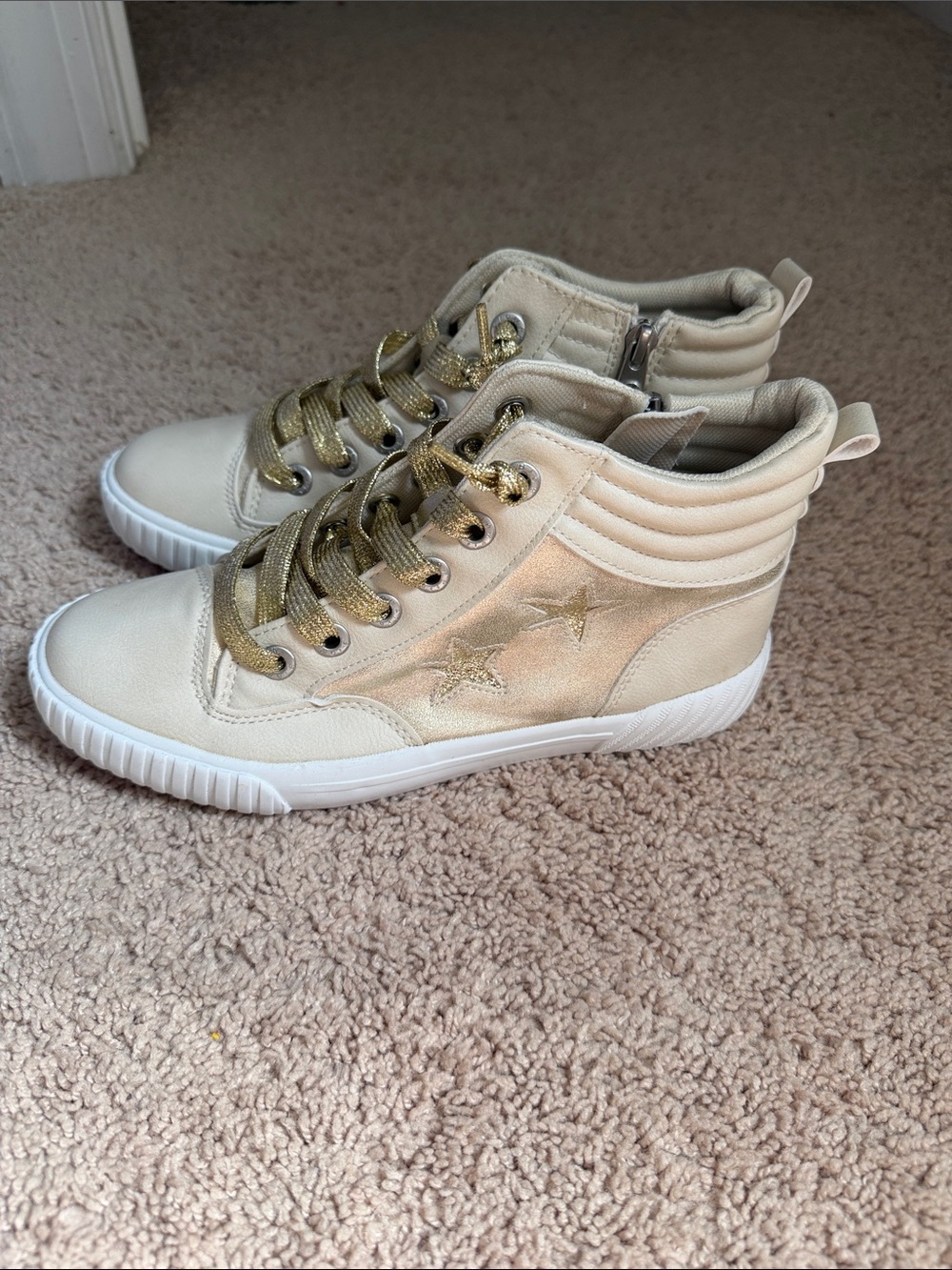 Blowfish Cream High-Top Sneakers with Gold Accents NEW NO TAGS